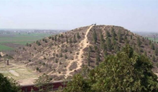 cinde-bulunan-piramitler