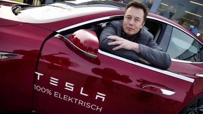Elon Mask Kimdir?